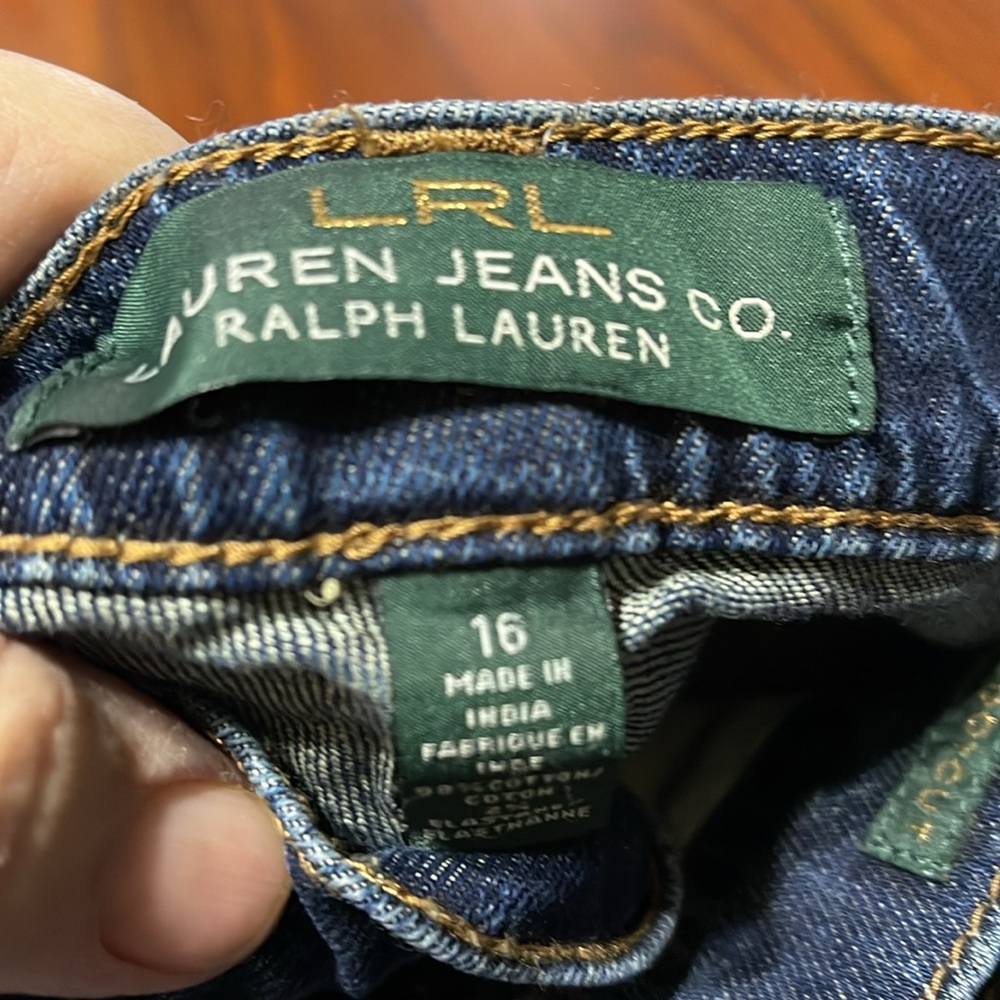 Jeans - Picture 2 of 4